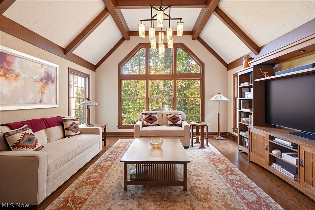37475 Jackson Road Chagrin Falls OH 44022