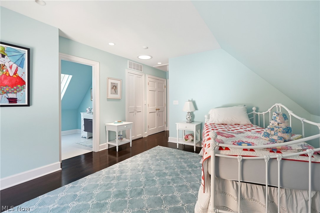 37475 Jackson Road Chagrin Falls OH 44022