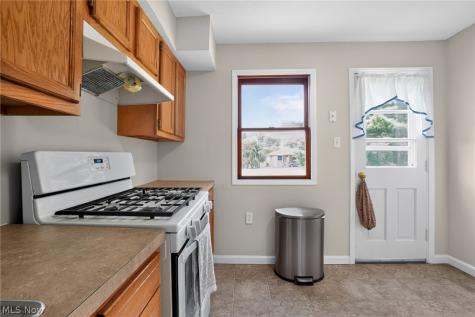 1112 Danforth Road Akron OH 44312