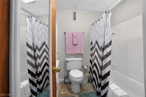 1112 Danforth Road Akron OH 44312