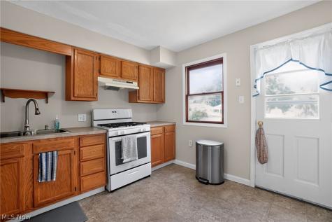 1112 Danforth Road Akron OH 44312
