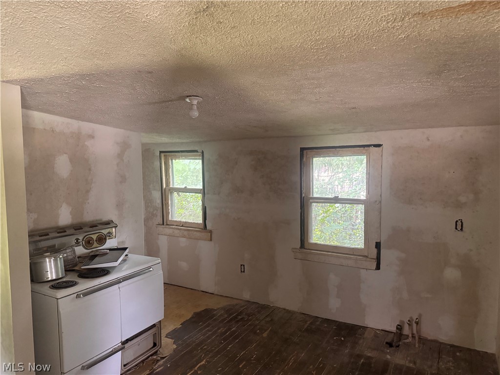 1561 Simcoe Avenue Akron OH 44305