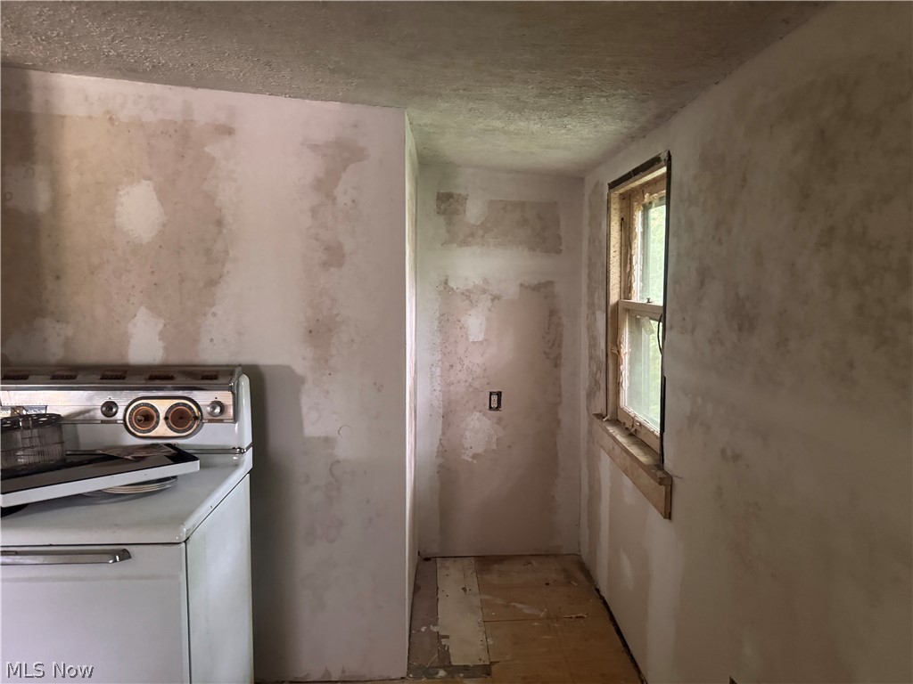 1561 Simcoe Avenue Akron OH 44305