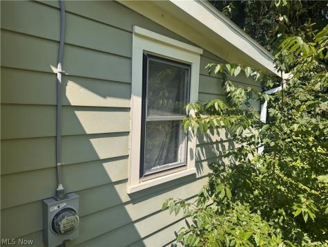 1561 Simcoe Avenue Akron OH 44305