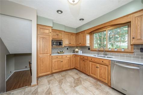 496 Howe Road Kent OH 44240