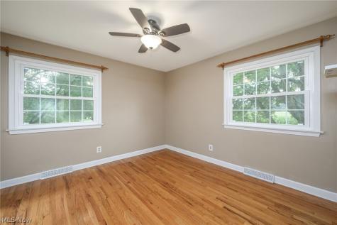 496 Howe Road Kent OH 44240