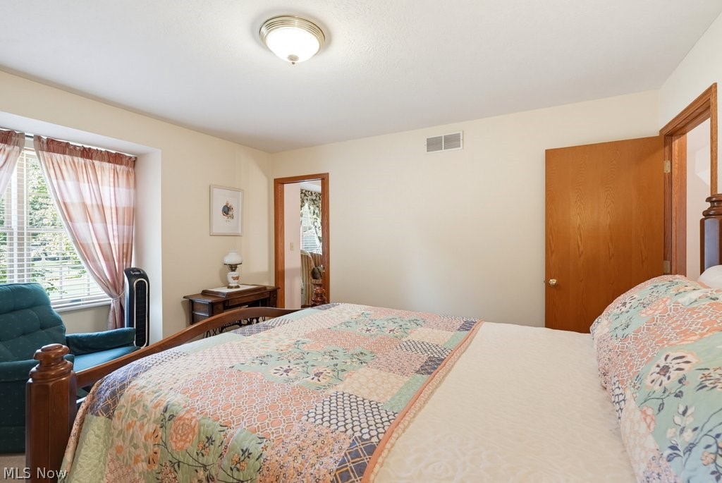 4105 Highpoint Drive Green OH 44685