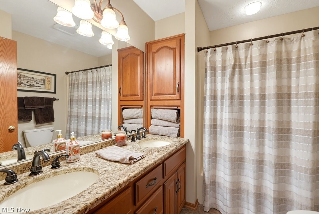4105 Highpoint Drive Green OH 44685