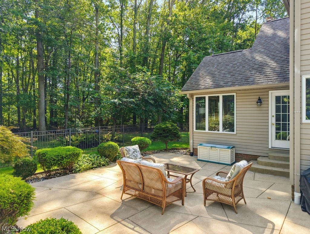 4105 Highpoint Drive Green OH 44685