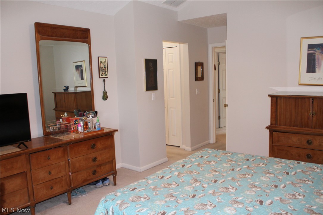 8293 Robinwood Terrace Macedonia OH 44056