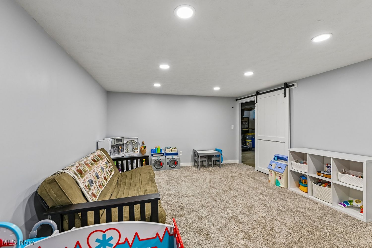 7602 Zona Lane Parma OH 44130