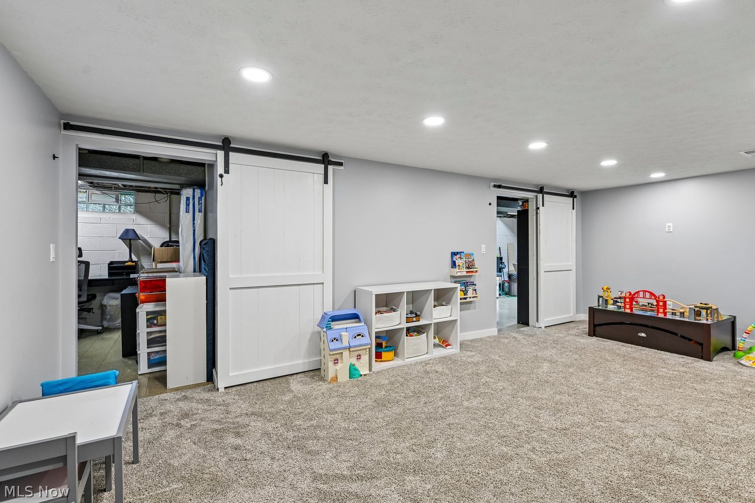 7602 Zona Lane Parma OH 44130