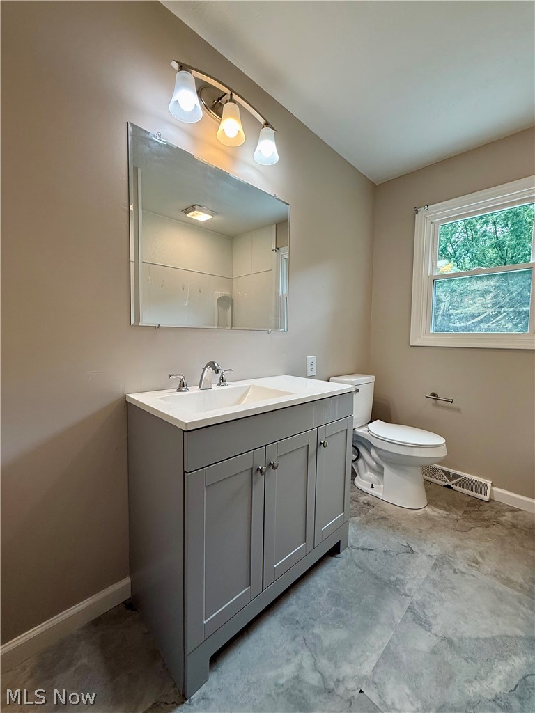 9934 Georgetown Street Louisville OH 44641