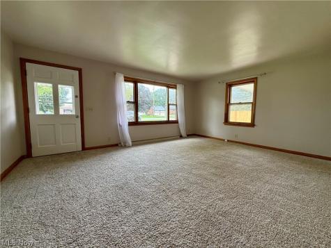 9934 Georgetown Street Louisville OH 44641