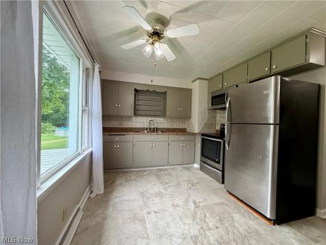 9934 Georgetown Street Louisville OH 44641
