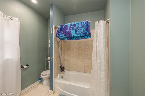 473 S Sunset View Drive Akron OH 44320