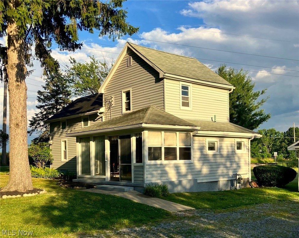 1517 W Garfield Road Columbiana OH 44408