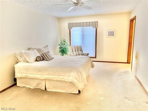 33162 Eagles Glen Court North Ridgeville OH 44039