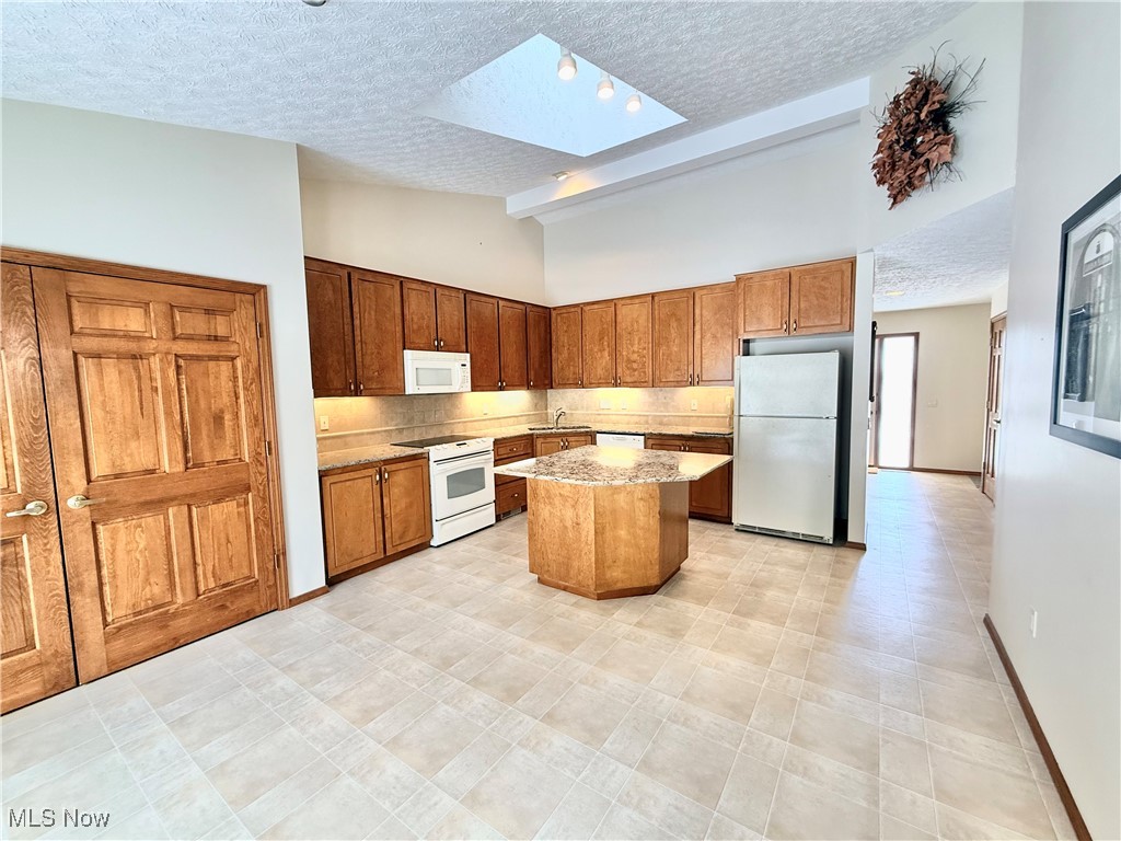 33162 Eagles Glen Court North Ridgeville OH 44039