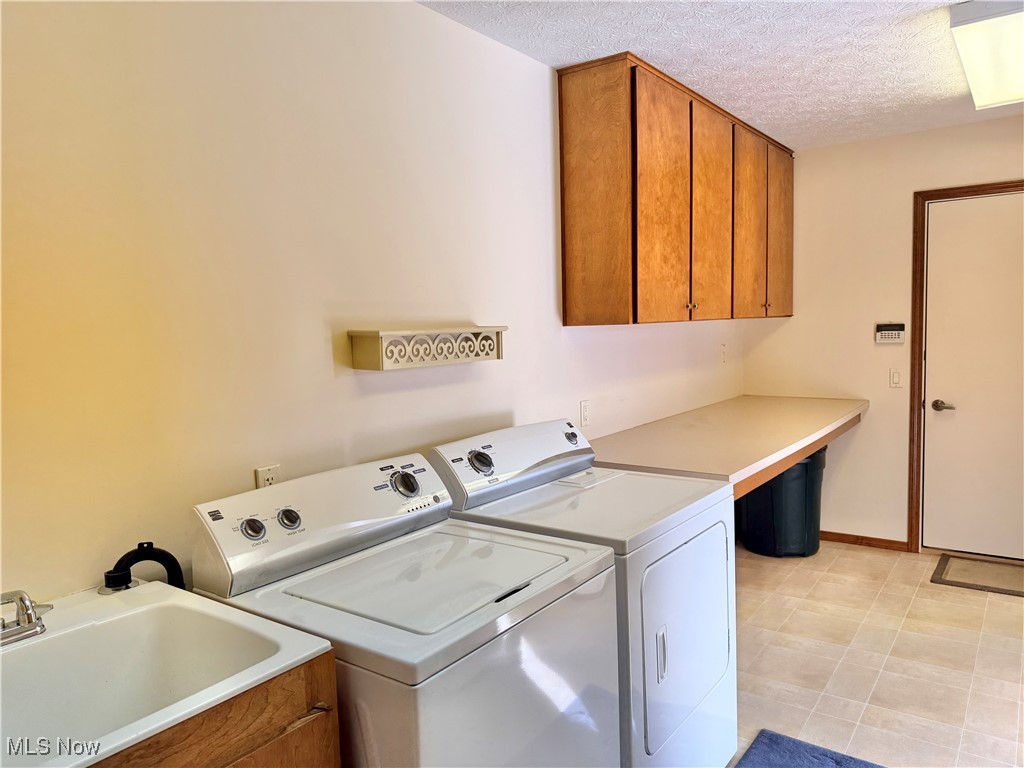 33162 Eagles Glen Court North Ridgeville OH 44039