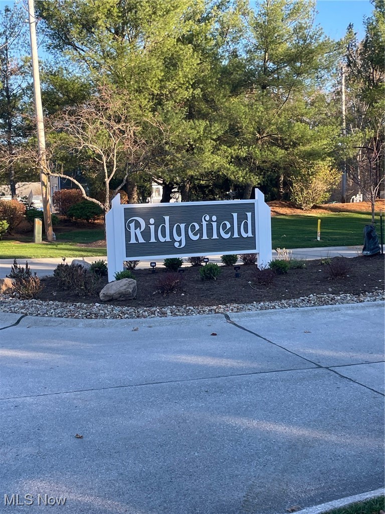 33162 Eagles Glen Court North Ridgeville OH 44039