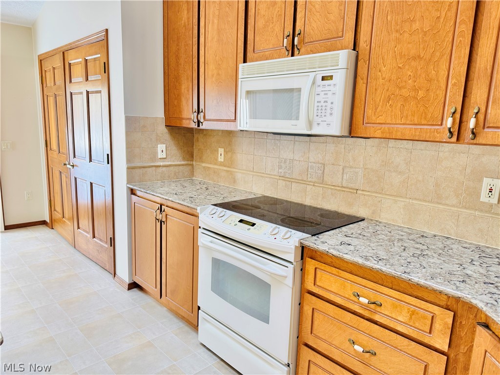 33162 Eagles Glen Court North Ridgeville OH 44039