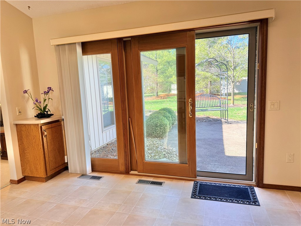 33162 Eagles Glen Court North Ridgeville OH 44039