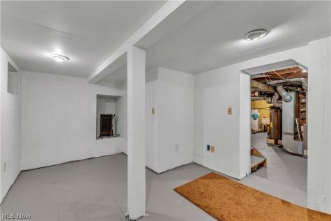 2364 Mogadore Road Akron OH 44312