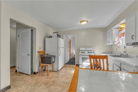 2364 Mogadore Road Akron OH 44312
