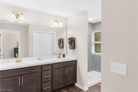 1220 Selena Grove Uniontown OH 44685