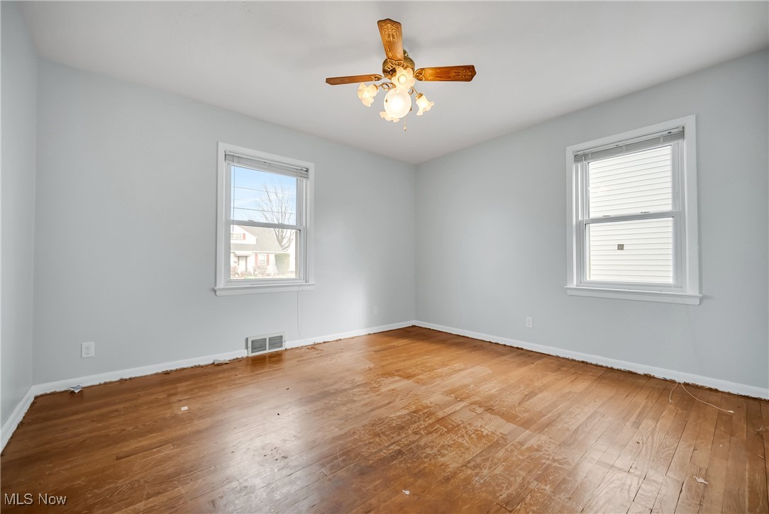 30018 Warren Road Wickliffe OH 44092