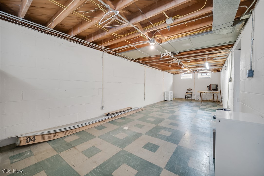 30018 Warren Road Wickliffe OH 44092