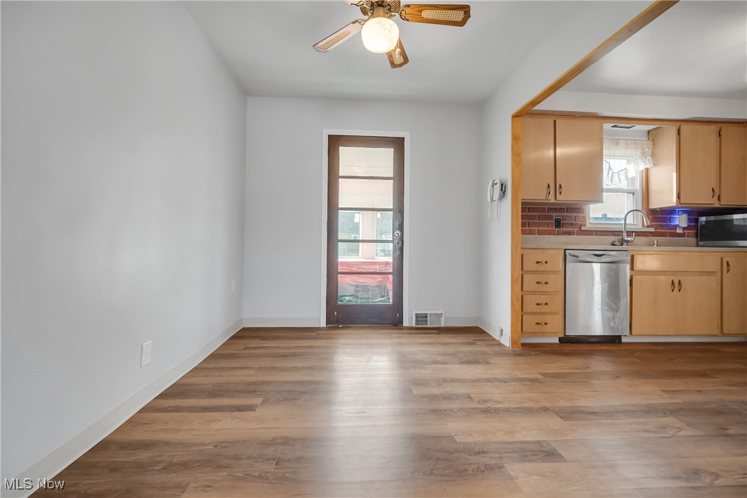 30018 Warren Road Wickliffe OH 44092