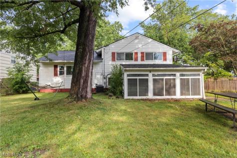 5817 Calamie Drive Parma Heights OH 44130