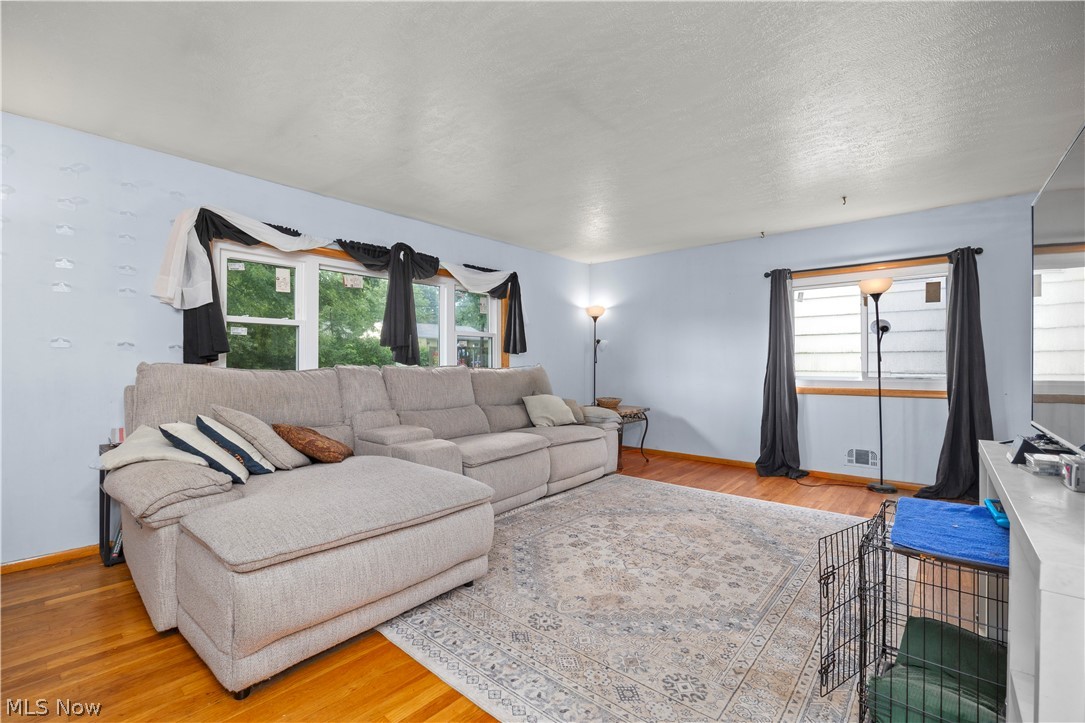 5817 Calamie Drive Parma Heights OH 44130