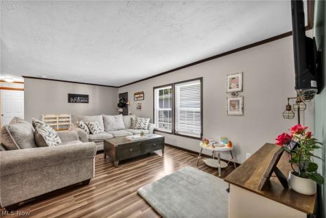 285 Westwoods Amherst OH 44001