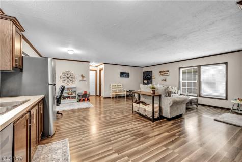 285 Westwoods Amherst OH 44001
