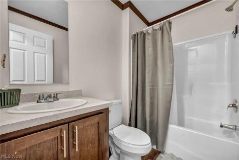 285 Westwoods Amherst OH 44001