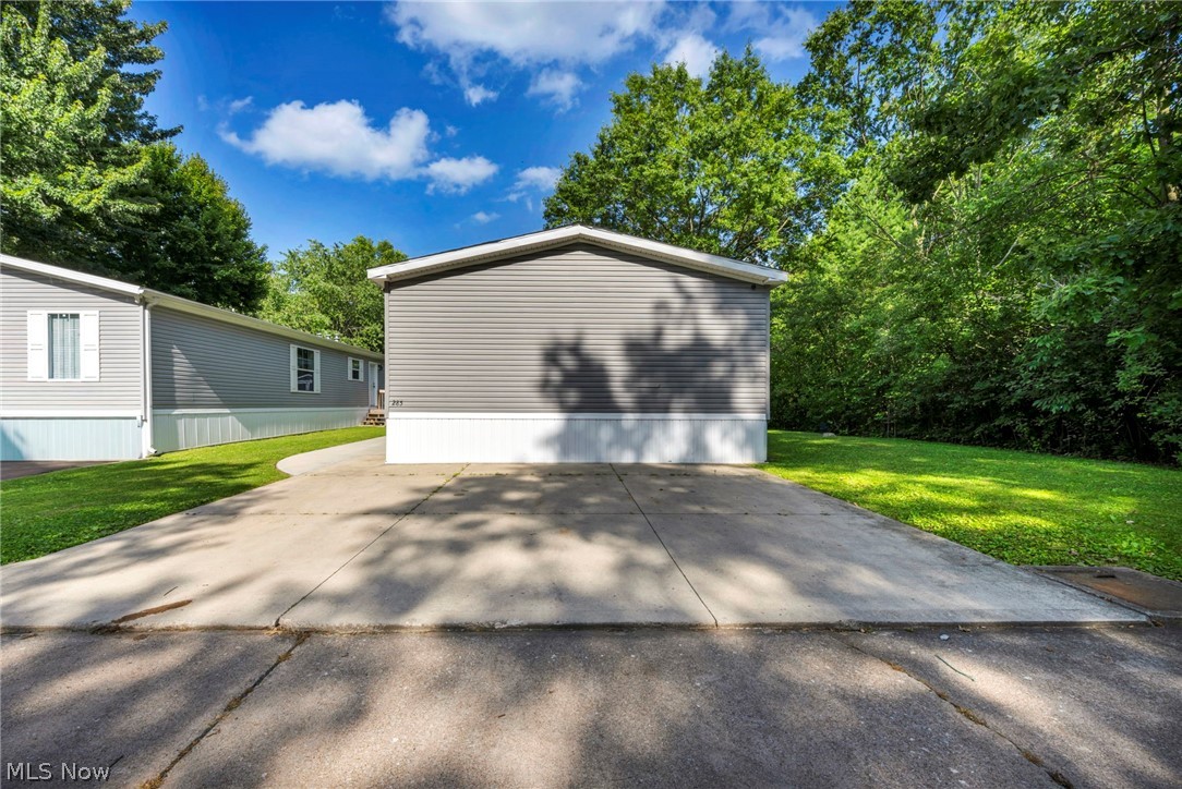 285 Westwoods Amherst OH 44001