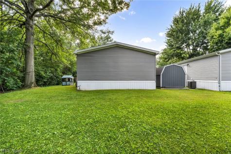 285 Westwoods Amherst OH 44001