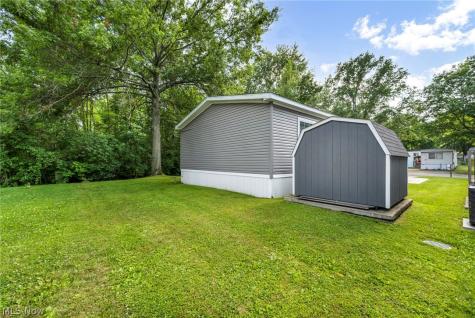 285 Westwoods Amherst OH 44001