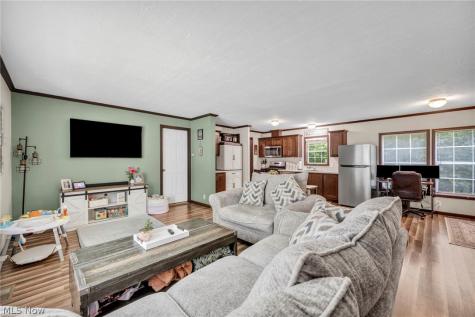 285 Westwoods Amherst OH 44001