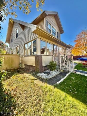 317 Maple Street Niles OH 44446