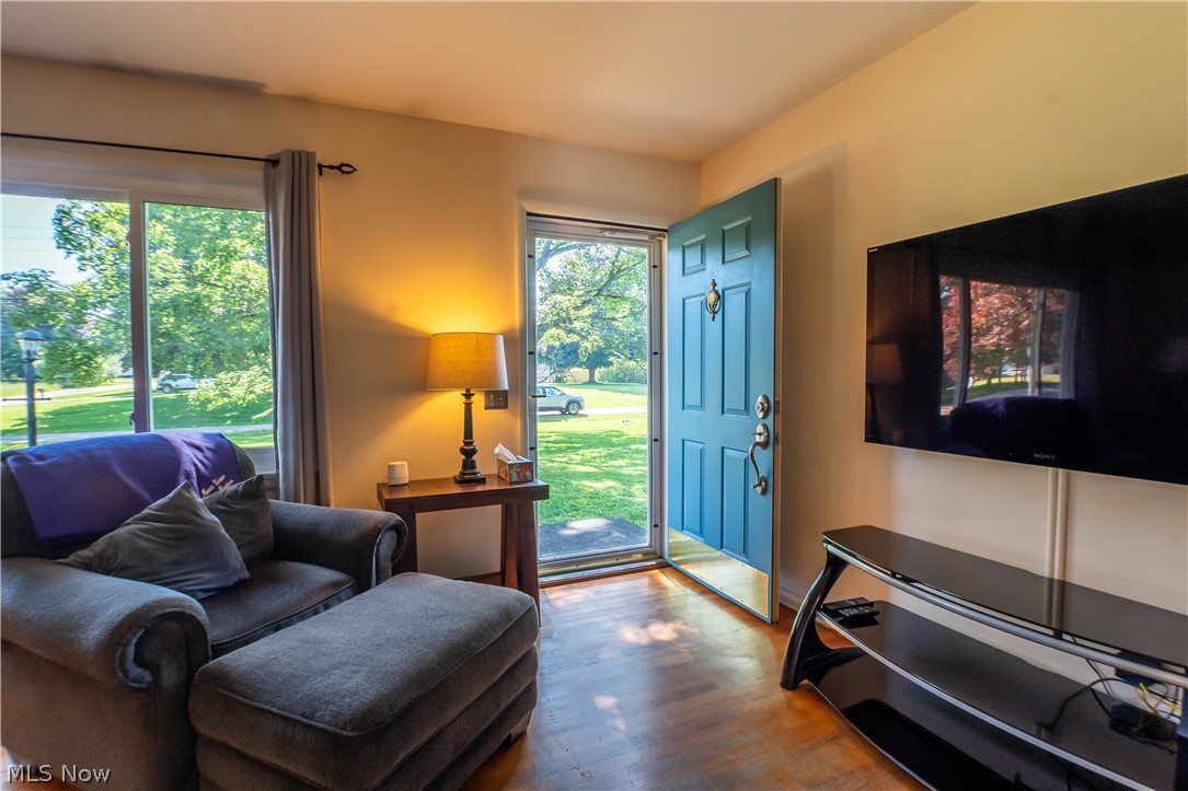 11255 Eleanor Avenue NE Hartville OH 44632