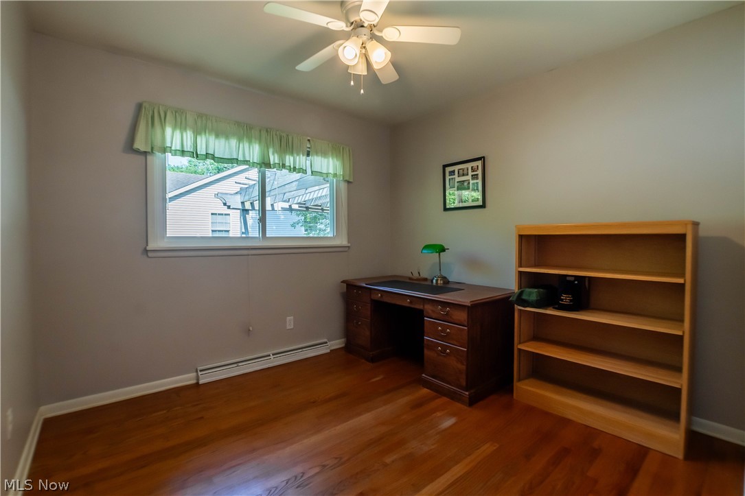 11255 Eleanor Avenue NE Hartville OH 44632