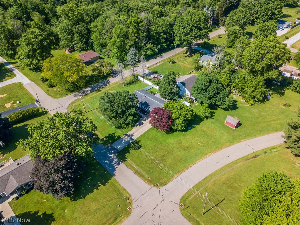11255 Eleanor Avenue NE Hartville OH 44632