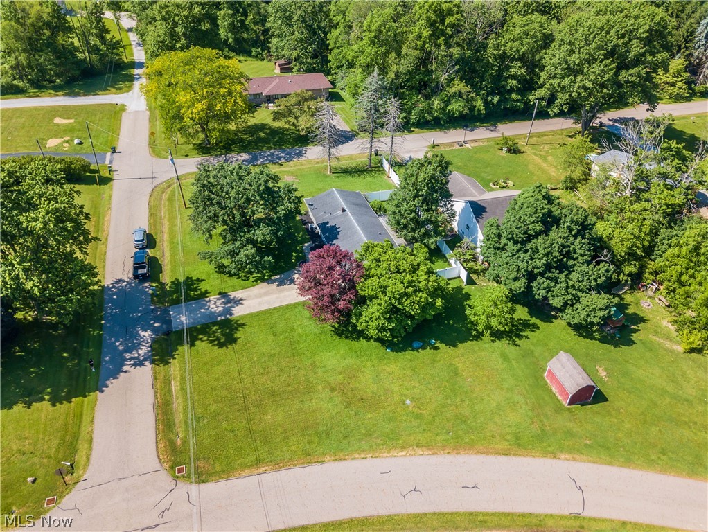 11255 Eleanor Avenue NE Hartville OH 44632