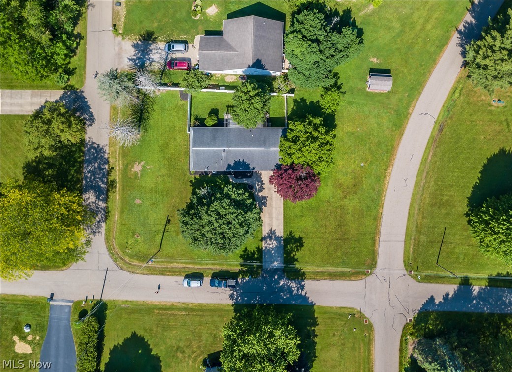 11255 Eleanor Avenue NE Hartville OH 44632