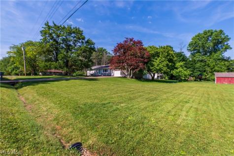 11255 Eleanor Avenue NE Hartville OH 44632