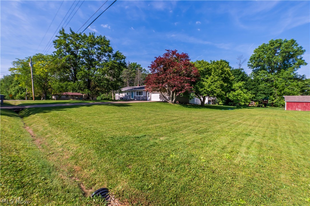 11255 Eleanor Avenue NE Hartville OH 44632